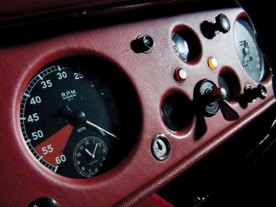 Jaguar XK140 Roadster 1954 года  (фото 5 из 35)